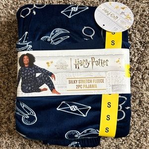 NWT Harry Potter Pajama Set